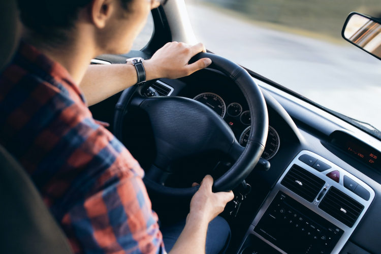 Passer le permis de conduire à 16 ans ? La proposition de loi de la députée jurassienne Justine Gruet