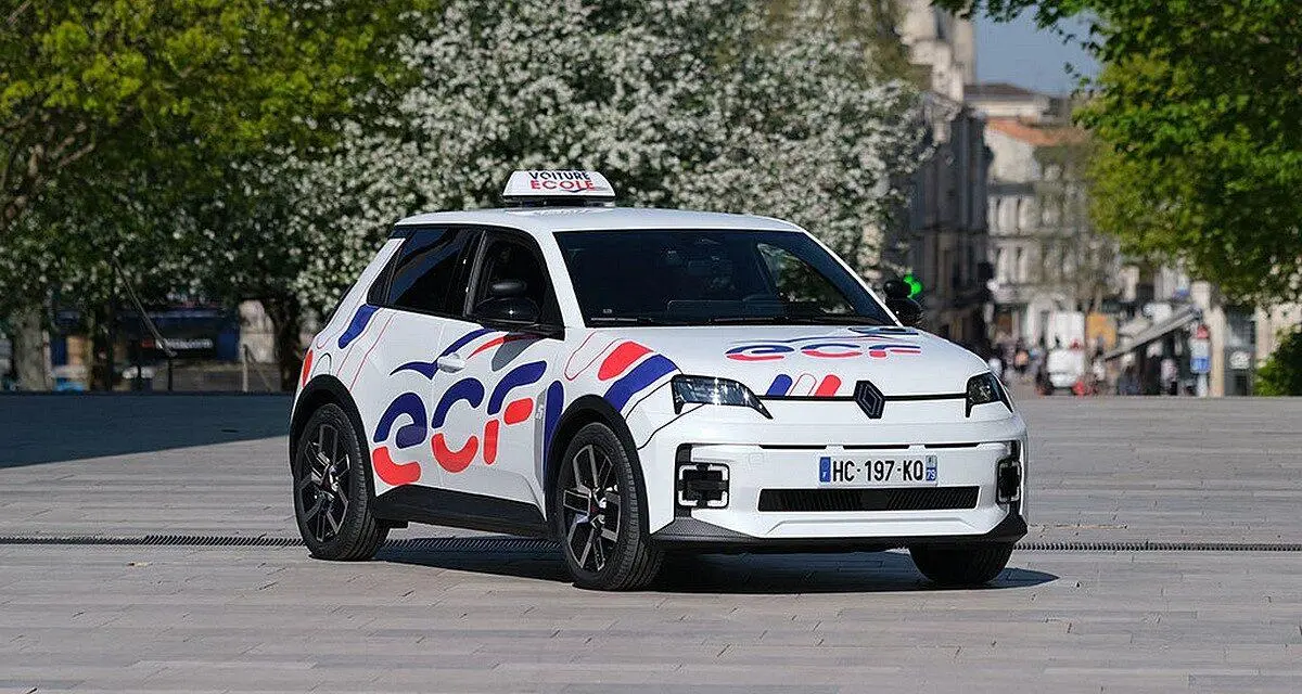 1200-L-crise-du-permis-le-plus-grand-rseau-d-auto-coles-se-mle-au-dbat