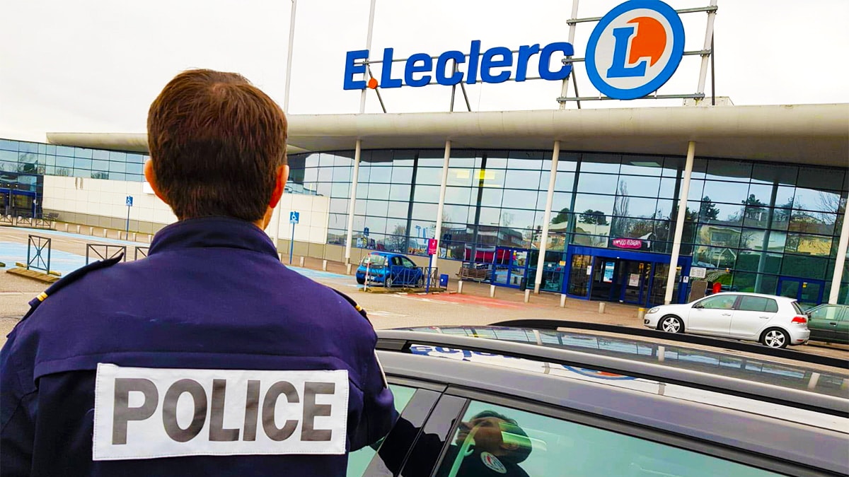 Les-automobilistes-risquent-de-grosses-sanctions-et-des-amendes-sur-les-parkings-des-supermarches.jp