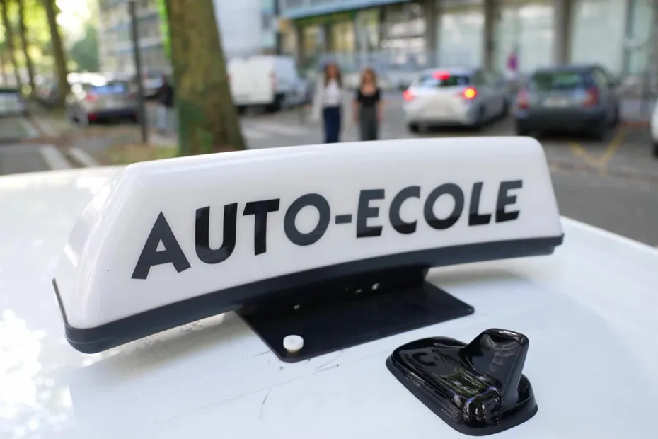 qi-permis-de-conduire-pourquoi-a-bouchonne-de-plus-en-plus-00-00-07-24-68c425c9363e8817181423