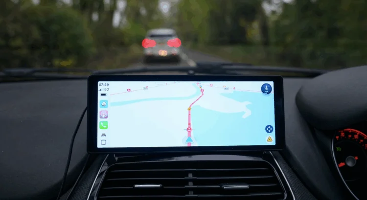 La nouvelle était fausse, le GPS au volant n’est pas interdit depuis le 1er mai