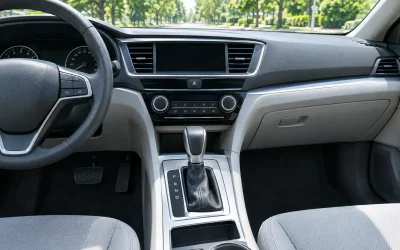 Passer le permis sur une automatique est moins cher et permet de conduire 100 % des électriques et 81 % des voitures neuves